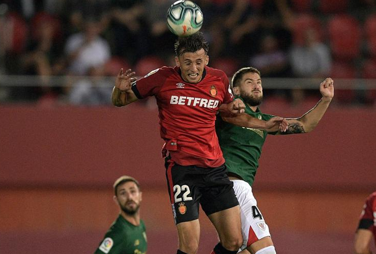 麻将胡了-里昂客场击败亚眠,取得赛季首胜是哪一年